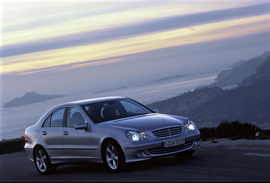  Mercedes-Benz C-Class 2004 года  (фото 78 из 88)